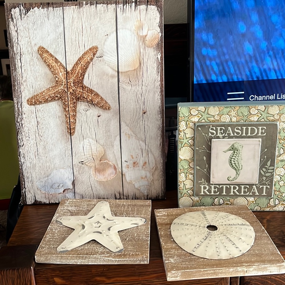 Wall Decor 4 pc lot Nautical/ Shell